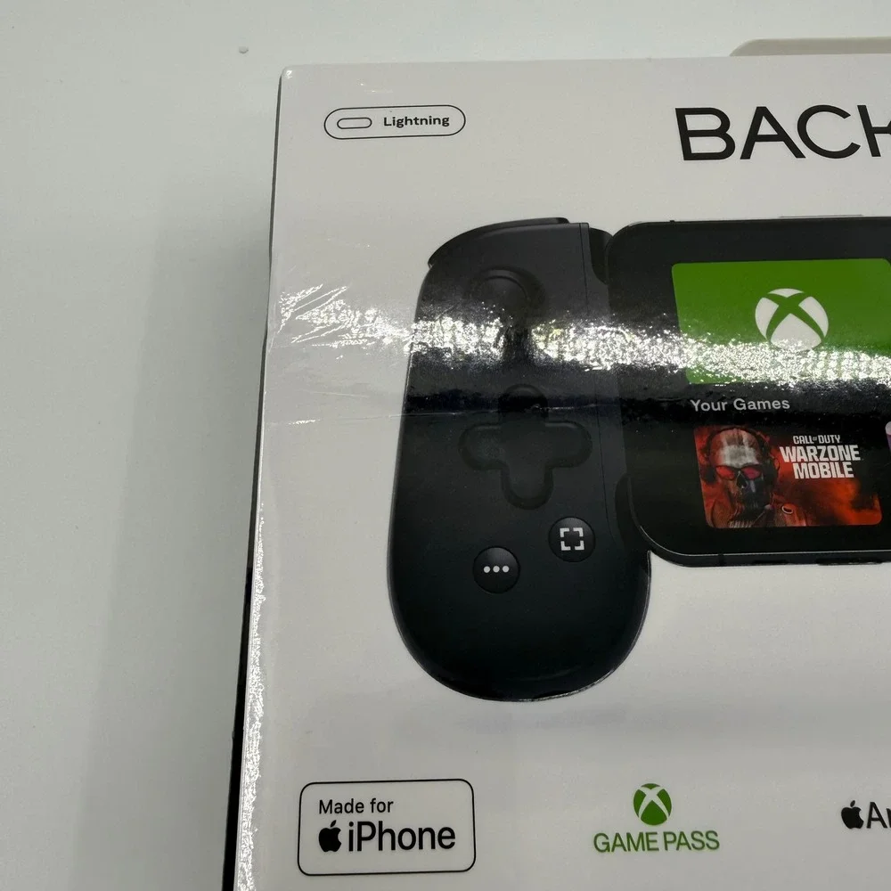 Backbone One Mobile‎ Gaming Controller for iPhone Lightning Connect - Picture 2 of 4